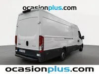 Begagnad Iveco Daily 156 HK (114 kW) 2023 Vit Kombi