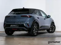 Usado Opel Mokka 136 CV (100 kW) 2025 Gris / plata SUV