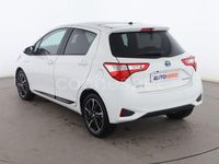 Usado Toyota Yaris Hybrid 100 CV (73 kW) 2018 Blanco Berlina