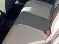 Używany Seat Leon Style 110 KM (80 kW) 2024 Niebieski Sedan/Limuzyna