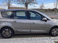 Usado Renault Grand Scénic III Dynamique 110 CV (80 kW) 2012 Marrón Monovolumen