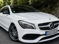 Usado Mercedes CLA220 Shooting Brake AMG line 177 CV (130 kW) 2016 Blanco Familiar