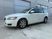 Usado Volvo V50 Momentum 150 CV (110 kW) 2010 Blanco Familiar