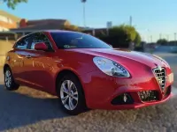 Usado Alfa Romeo Giulietta Distinctive 105 CV (77 kW) 2013 Rojo Utilitario