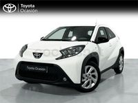 Usado Toyota Aygo X Play 72 CV (52 kW) 2022 Blanco SUV