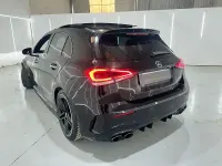 Usado Mercedes A45 AMG 421 CV (309 kW) 2022 Negro Utilitario