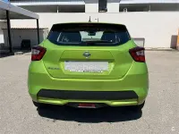 Usado Nissan Micra 90 CV (66 kW) 2017 Verde Utilitario