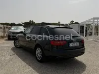 Usado Audi A4 143 CV (105 kW) 2012 Negro Familiar
