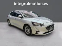 Usado Ford Focus Trend 125 CV (91 kW) 2019 Gris