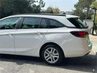 Usado Opel Astra Selective 110 CV (80 kW) 2016 Blanco Familiar