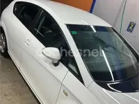 Usado Seat Leon Reference 105 CV (77 kW) 2011 Blanco Utilitario