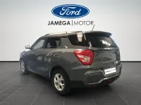 Usado SsangYong Tivoli 163 CV (119 kW) 2021 Gris SUV