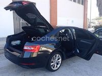 Usado Skoda Superb 150 CV (110 kW) 2017 Negro Berlina