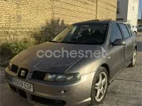 Usado Seat Leon FR 150 CV (110 kW) 2004 Gris / plata Utilitario