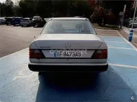 Usado Mercedes 260 166 CV (122 kW) 1989 Gris / plata Berlina