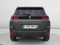 Usado Peugeot 5008 Active 136 HP (100 kW) 2024 SUV