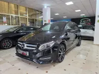 Usado Mercedes B180 109 CV (80 kW) 2017 Negro Utilitario
