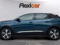 Usado Peugeot 3008 Allure 131 CV (96 kW) 2024 Azul SUV