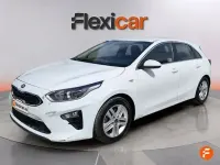 Usado Kia Ceed 120 CV (88 kW) 2021 Blanco Utilitario