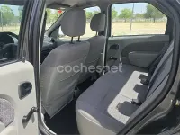 Usado Dacia Logan Lauréate 90 CV (66 kW) 2007 Azul Berlina