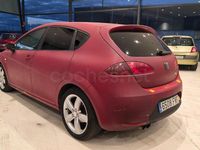 Usado Seat Leon Sport 140 CV (102 kW) 2007 Rojo Utilitario