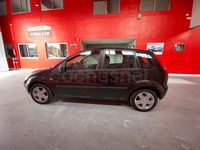 Usado Ford Fiesta Trend 100 CV (73 kW) 2004 Negro Utilitario