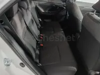 Usado Toyota Yaris Cross Active 130 CV (95 kW) 2026 Blanco SUV