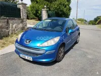 Usado Peugeot 207 70 CV (51 kW) 2006 Azul Berlina
