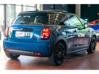 Usado Mini Cooper SE 135 kW (184 CV) 2022 Azul Utilitario