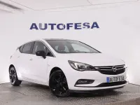 Usado Opel Astra Edition+ 136 CV (100 kW) 2018 Blanco Berlina