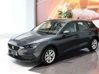 Używany Seat Leon Style 110 KM (80 kW) 2024 Szary Hatchback