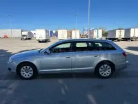 Usado Audi A6 136 CV (100 kW) 2009 Gris / plata Familiar