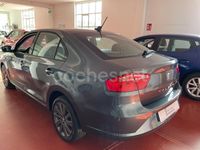 Usado Seat Toledo Style 105 CV (77 kW) 2015 Gris / plata Berlina