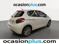 Usado Peugeot 208 Signature Sky 82 CV (60 kW) 2019 Blanco Utilitario