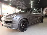 Usado Porsche Cayenne 382 CV (280 kW) 2013 Gris / plata SUV