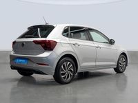 Usado VW Polo Life 95 CV (69 kW) 2022 Gris plata Utilitario