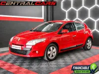 Usado Renault Mégane Dynamique 110 CV (80 kW) 2009 Rojo Berlina