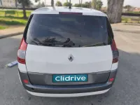 Usado Renault Scénic III Dynamique 131 CV (96 kW) 2010 Blanco Monovolumen