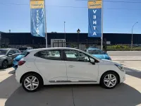 Usado Renault Clio V Intens 85 CV (62 kW) 2021 Blanco Berlina