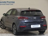 Usado Hyundai i30 N Line 100 CV (73 kW) 2025 Gris / plata Berlina