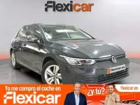 Usado VW Golf VIII Life 150 CV (110 kW) 2022 Gris Berlina