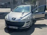 Usado Peugeot 308 90 CV (66 kW) 2009 Gris / plata Berlina
