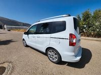 Usado Ford Tourneo Courier Titanium 100 CV (73 kW) 2015 Blanco Monovolumen