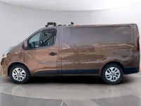 Usado Nissan NV300 125 CV (91 kW) 2018 Marrón Van