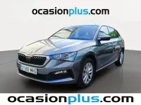 Usado Skoda Scala Ambition 110 CV (80 kW) 2023 Gris Utilitario