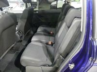 Usado VW Touran Trendline 116 CV (85 kW) 2018 Azul Monovolumen