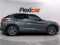 Usado Alfa Romeo Stelvio Sprint 190 CV (139 kW) 2021 Gris SUV