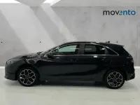 Usado Kia Ceed Style 101 CV (74 kW) 2025 Negro Utilitario