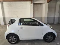 Usado Toyota iQ 99 CV (72 kW) 2009 Blanco Utilitario