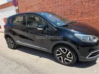 Usado Renault Captur Intens 90 CV (66 kW) 2015 Negro SUV